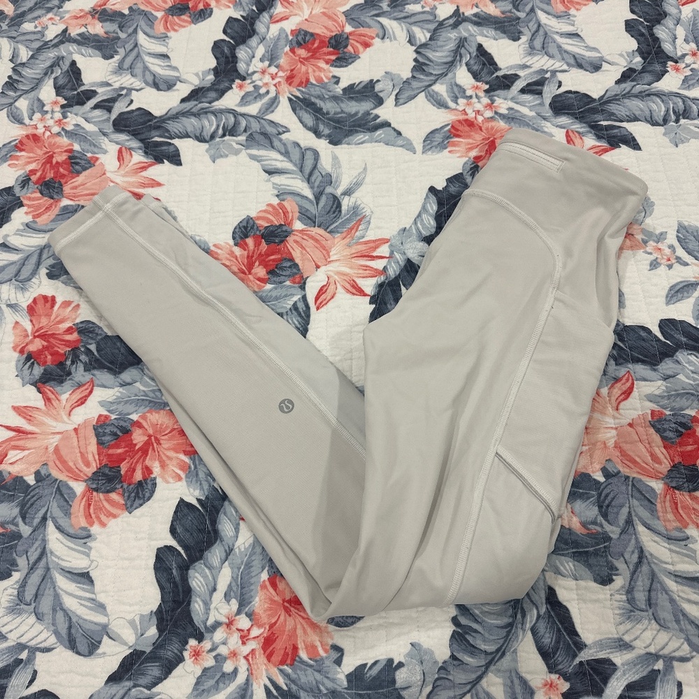 Winder train leggings size 2 28in